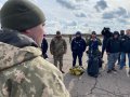 Сигнал про відсутність будь-яких агресивних намірів з боку України: у район ООС прибула група урядовців, народних депутатів, журналістів
