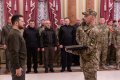 З нагоди Дня ЗСУ Глава держави присвоїв звання Героя України, вручив бойові прапори, почесні найменування та стрічки почесної відзнаки Президента